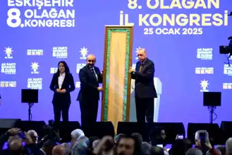 Albayrak, Eskişehir'de AK Parti'de Güven Tazeledi