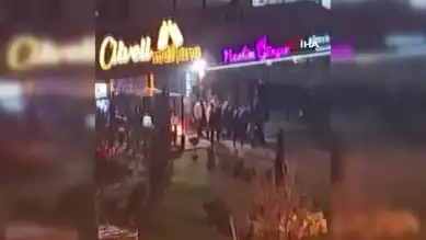 Alkollü Mekan Önünde Vahşet: Tekmelenen Adam