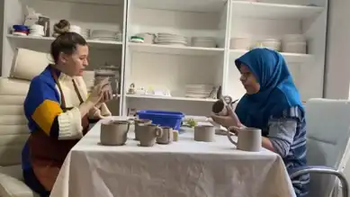 Anne Kız, Ortak Atölyede Seramik Hayalleri Kuruyor