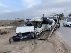Aydınlatma Direğine Çarpan Genç Sürücü Hayatını Kaybetti