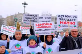 Eskişehir Emeklileri SGK'da Eylemde