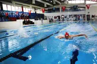 Engelsiz Kulaçlar: Yüzme Yarışması!