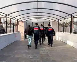 Eskişehir'de 4 Aranan Şahıs Yakalandı