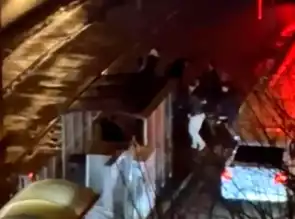 Eskişehir'de Cadde Kavgası: Tramvay Durağında Arbede!