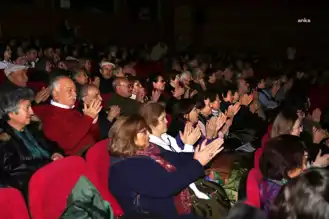 Öğretmenler Günü'nde Tiyatro Şöleni