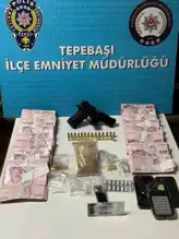 Eskişehir'de Geniş Kapsamlı Uyuşturucu Operasyonu