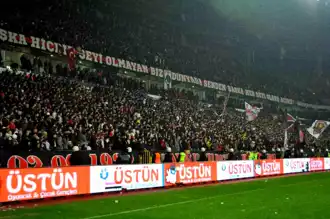 Eskişehirspor, Manavgat'ı Yendi, Liderliğe Oturdu!