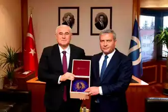 Kamu Başdenetçisi Akarca, Anadolu Üniversitesi'ni Ziyaret Etti