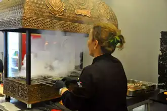 Mersinli Meryem Güdül, Eskişehir'de Kebap Lokantası Açtı