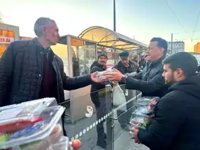 Hatipoğlu'ndan Vatandaşlara İftarlık