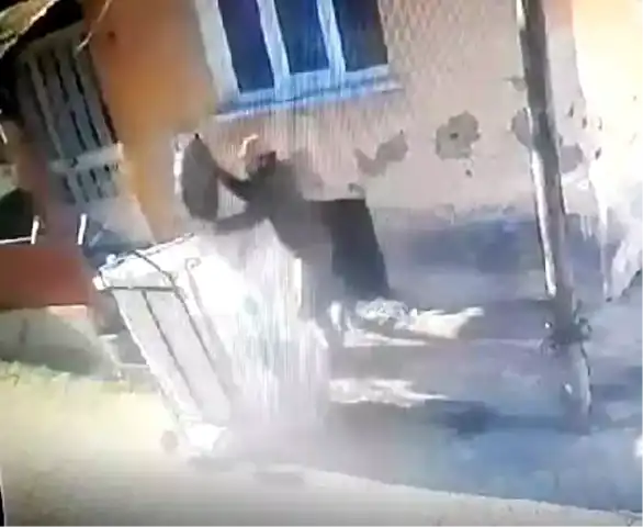 Eskişehir'de Bodrum Hırsızlığı Kamera Kaydında!