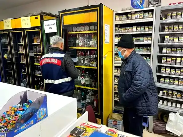 Eskişehir'de Jandarma'dan Kaçak Alkol Baskını!