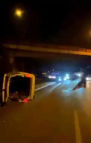 Eskişehir'de Minibüs Kazası: Sürücü Ağır Yaralı