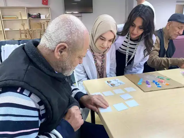 Yaşlılara Sosyal Destek: Üniversite Öğrencilerinden Etkinlik