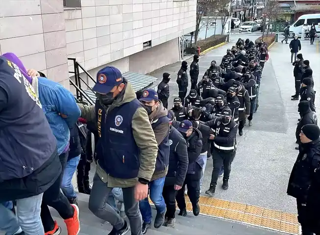 Eskişehir'de Yasa Dışı Bahis Operasyonu: 24 Gözaltı
