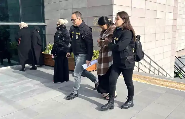 226 Yıl Hapis Cezası Olan Hamile Kadın Yakalandı