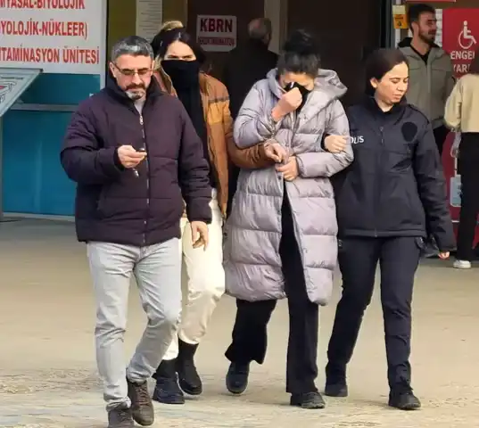 Kredi Kartıyla Hırsızlık: 2 Anne Ev Hapsinde