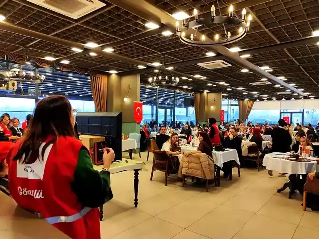 Kızılay'dan Depremzede Çocuklara Kütüphane