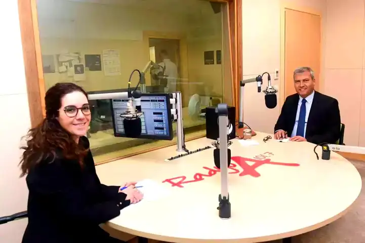Rektör Adıgüzel, Dünya Radyo Günü'nde Radyo A'da