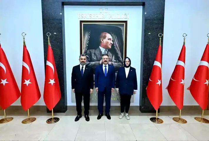RTÜK Başkanı Şahin, Eskişehir'de Vali Aksoy'u Ziyaret Etti