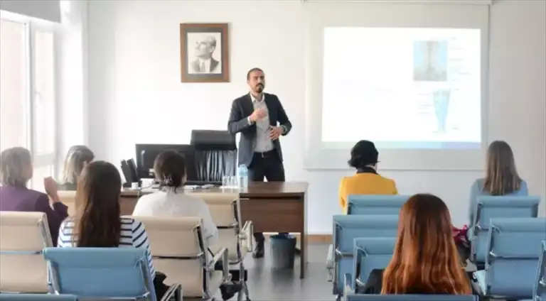 Öğretmenlerin Ses Sağlığına Odaklanan Çalıştay